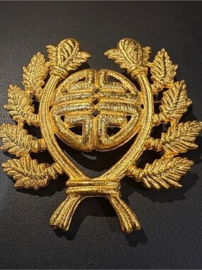 Givenchy Gold Metallic Logo Paris New York Laurel Leaf Grand Brooch
